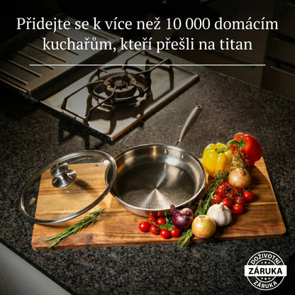 HAZANE Titanová tepaná pánev PRO